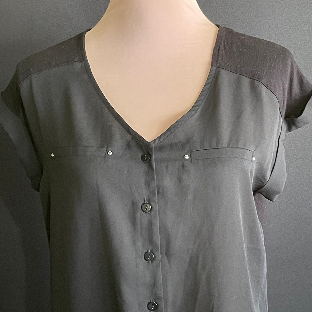 Fortune + Ivy Blouse Women Medium Black Good Tie Front Mixed Media Studded Cap - Picture 2 of 7